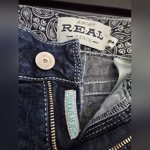 Ariat 29R womens jeans midrise straight leg Great condition - Picture 4 of 7